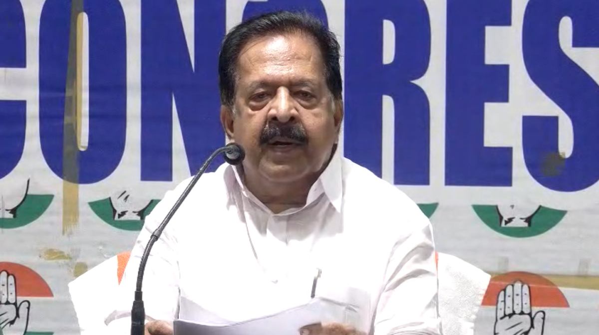 chennithala-alleges-scam-dinesh-beedi-tcs-software