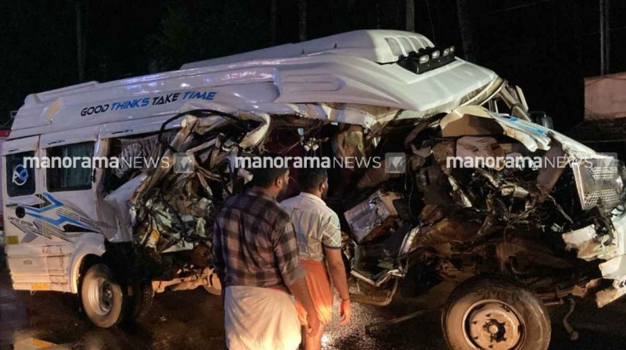 malappuram-lorry-traveller-accid