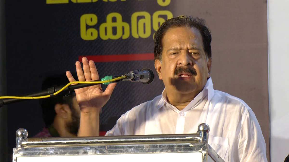 chennithala-toofan
