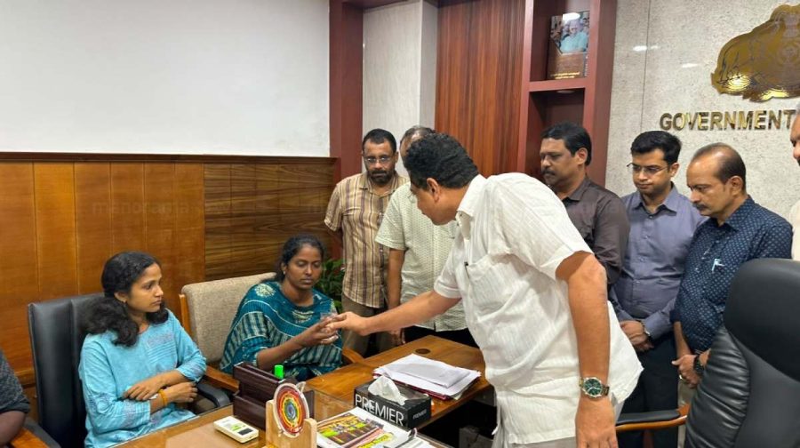 lpst-strike-minister-n-samsudheen-2