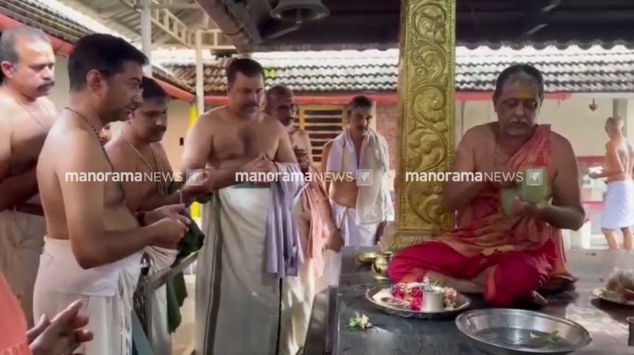 sabarimala-special-pooja-devaswom
