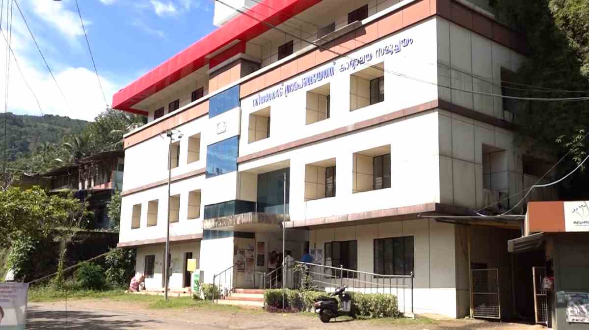 pathanamthitta-life-housing-scheme-fund-fraud-veo-rani-lakshmi-custody