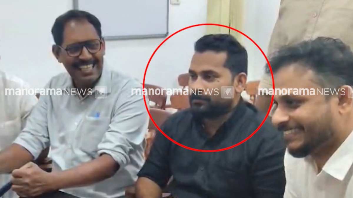 cpm-bribe-allegation-jaffar-wadakkanchery