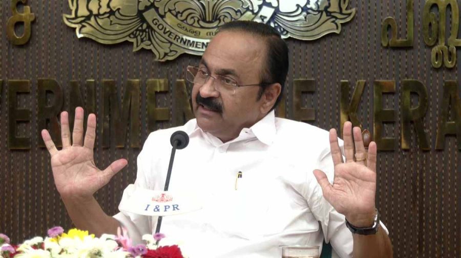 pinarayi-vijayan-investigation-court-order-vd-satheesan-hundred-day-programme-success