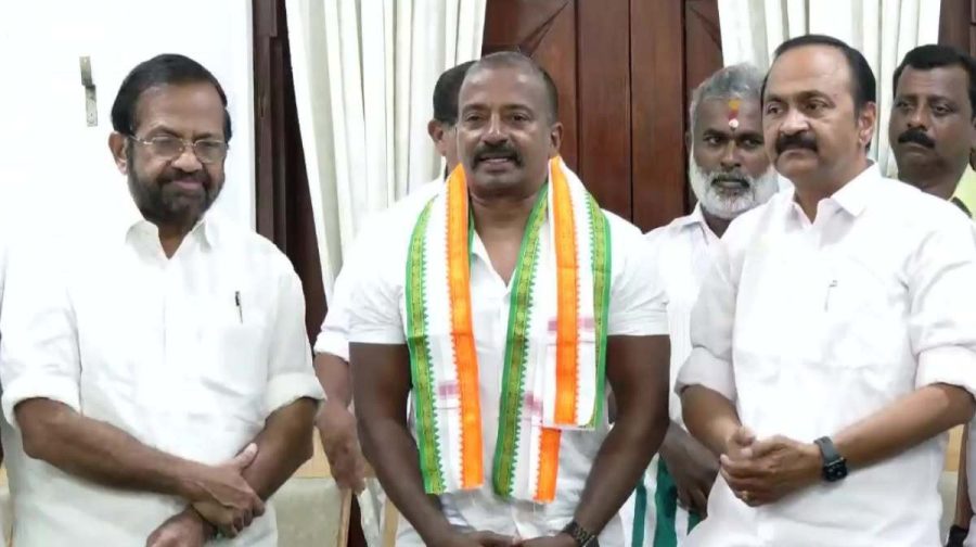 vishnus-brother-joins-congress