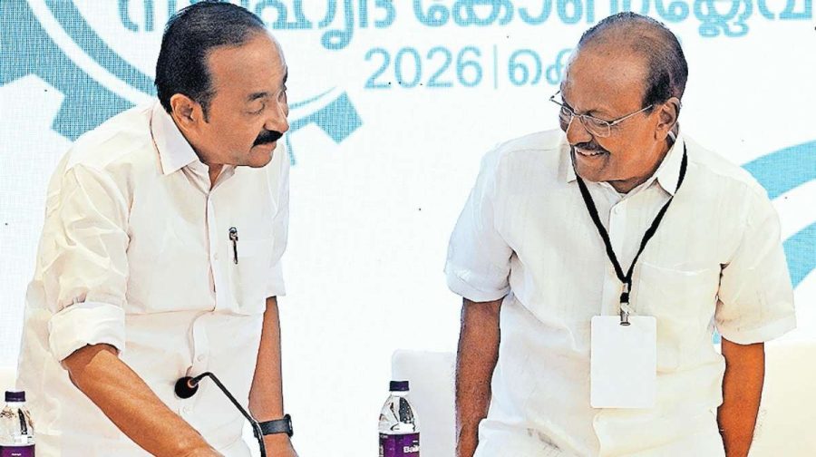 vd-satheesan-with-pk-kunhalikutty