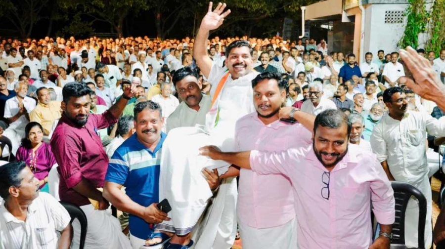 vs-joy-kt-jaleel-thavanur-election-priz