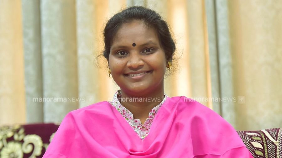 ramya-haridas-03