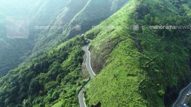 ഏഴുപതിന്‍റെ പുതുക്കത്തില്‍ കേരളം; തല ഉയര്‍ത്തി സഹ്യന്‍; തോരാത്ത മലയാളപ്പെരുമ