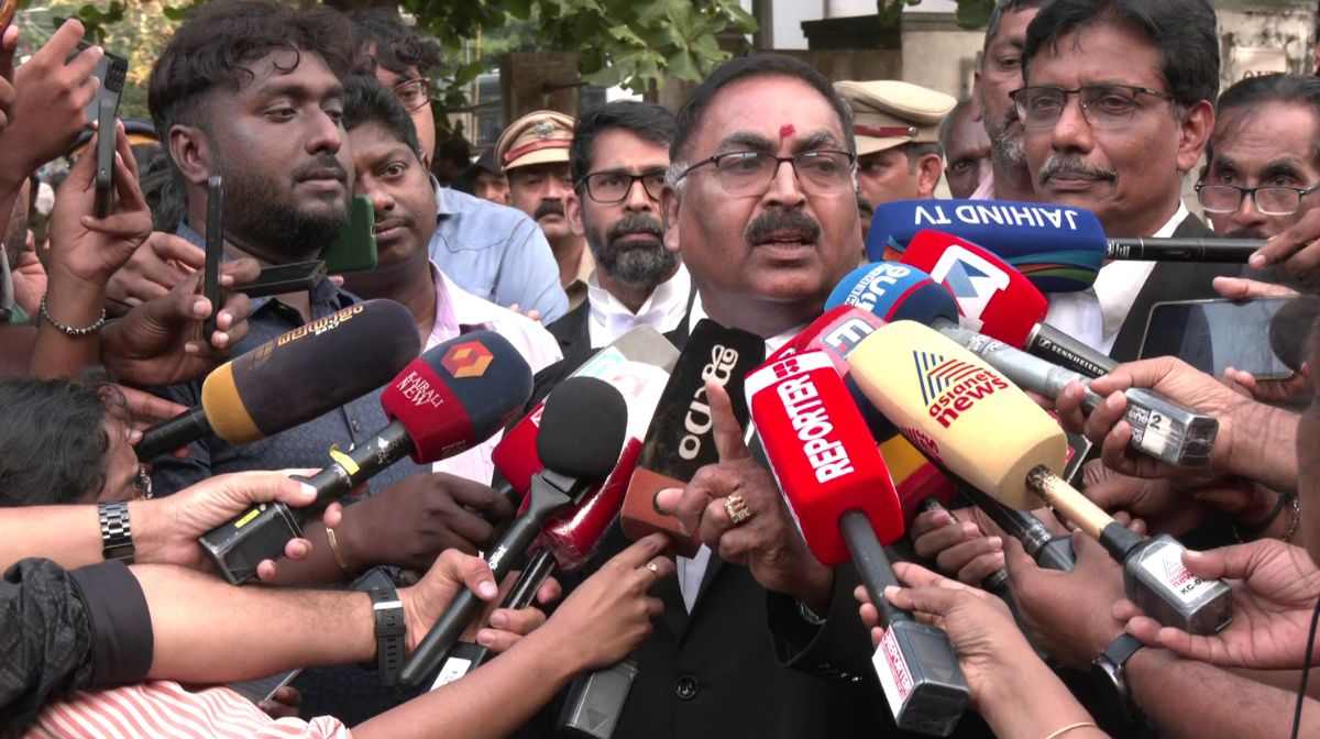 actress-attack-ajakumar