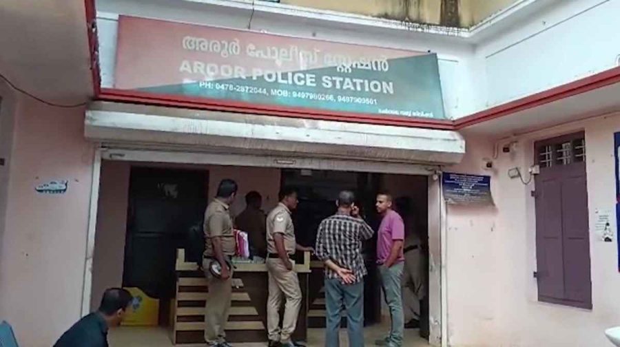 husband-ex-wife-clash