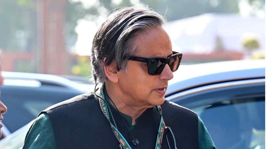 sasi-tharoor