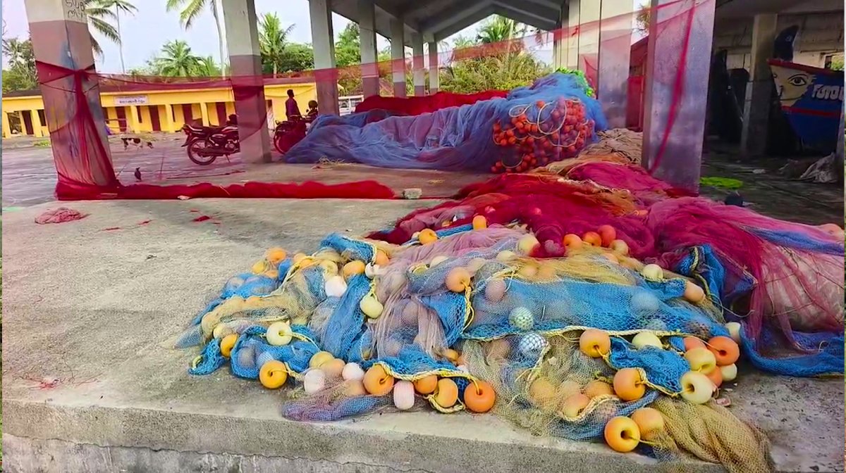 kerala-fishing-net-damage-sunken-containers-compensation