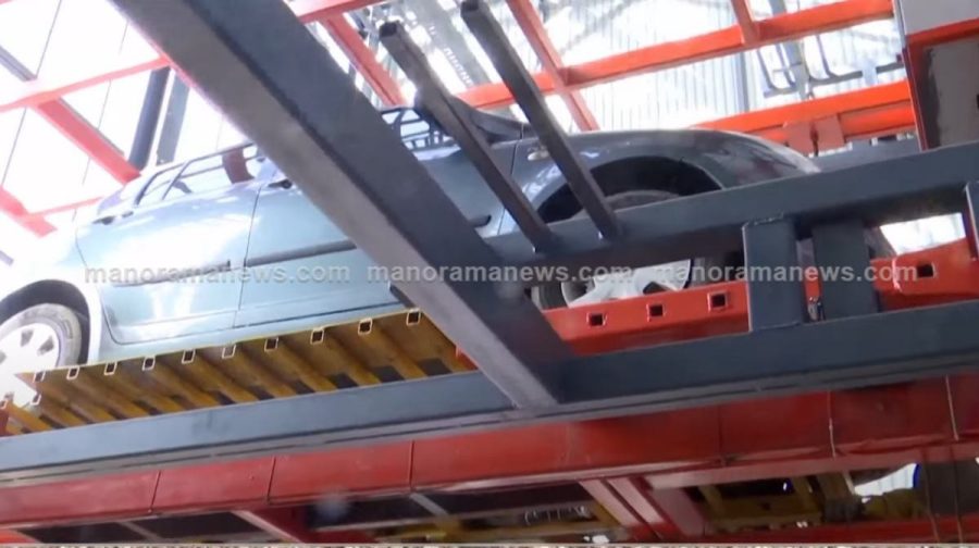car-sttuck-thrissur