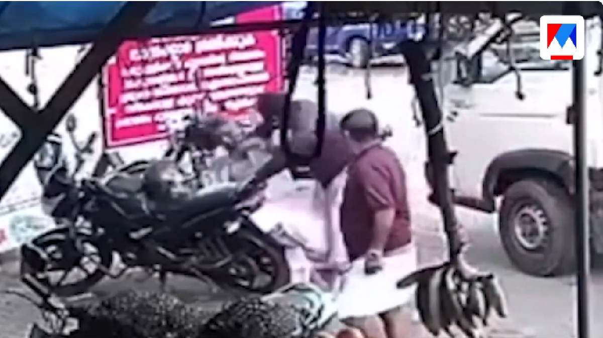 thrissur-pazhanji-youth-assault-cctv