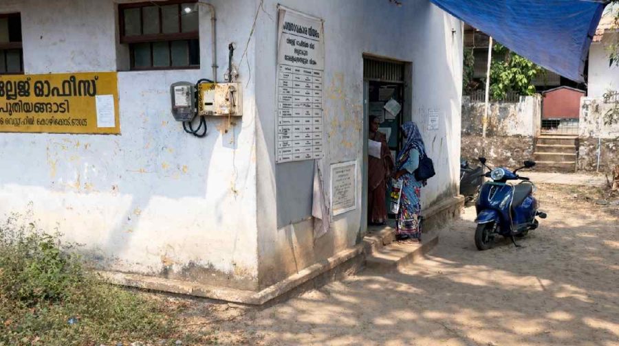 kozhikode-village-office-crisis