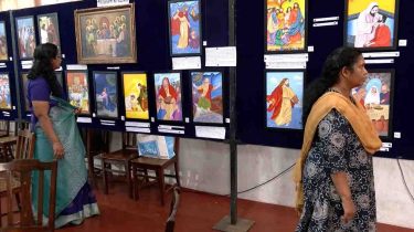 രണ്ടര വർഷം, 90 ചിത്രങ്ങൾ, ബൈബിള്‍ കഥകള്‍ വര്‍ണചിത്രങ്ങളായി കാണാം..