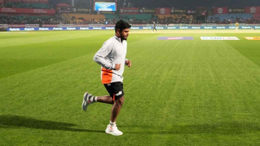 sanju-samson-running