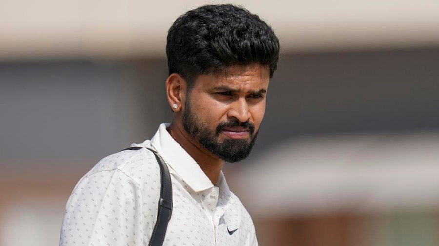 Bengaluru: Cricketer Shreyas Iyer watches a Vijay Hazare Trophy 2025-26 match between Delhi and Gujarat, at BCCI Centre of Excellence, in Bengaluru, Karnataka, Friday, Dec. 26, 2025. (PTI Photo/Shailendra Bhojak) (PTI12_26_2025_000430B)