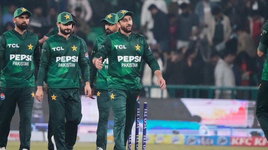 Pakistan's Salman Ali Agha, second right, and teammates walk off the field on the end of the first T20 cricket match between Pakistan and Australia, in Lahore, Pakistan, Thursday, Jan. 29, 2026. (AP Photo/K.M. Chaudary)