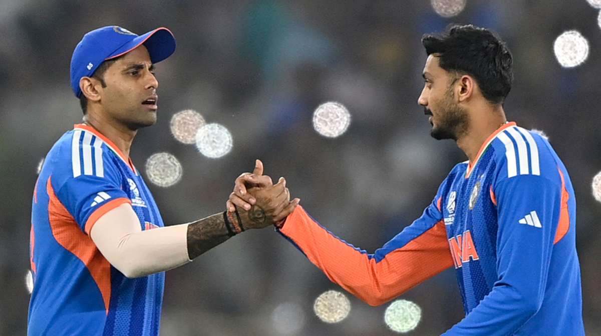 axar-patel-should-be-in-playing-xi-says-gavaskar