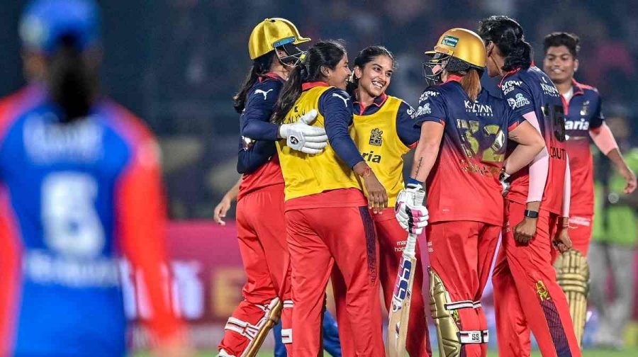 rcb-beats-dc-wpl-final