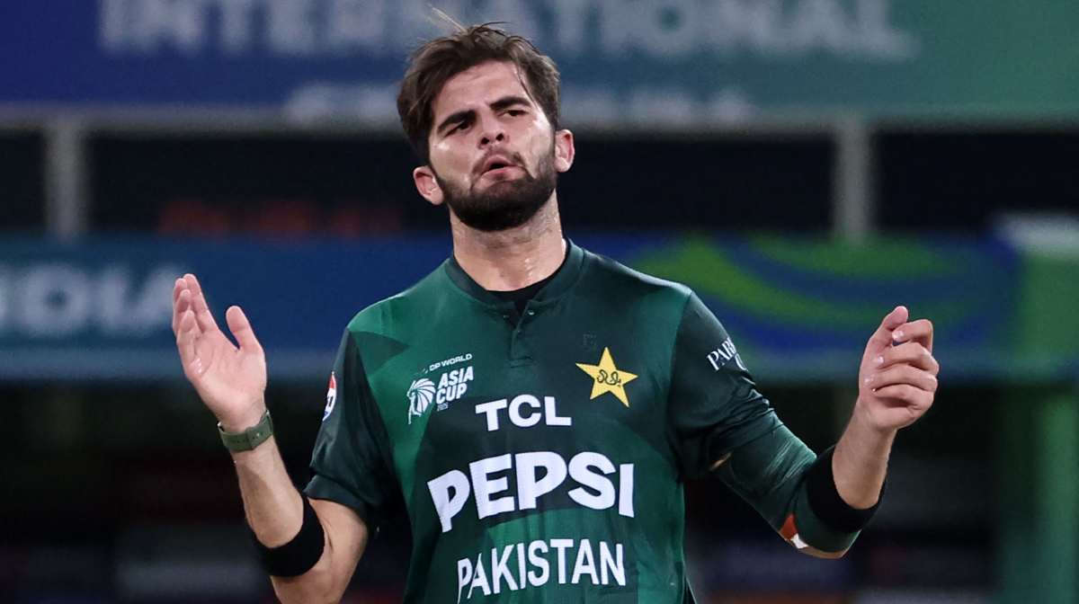 sheen-afridi-frocefully-escorted-foru-to-hotel-room-fined