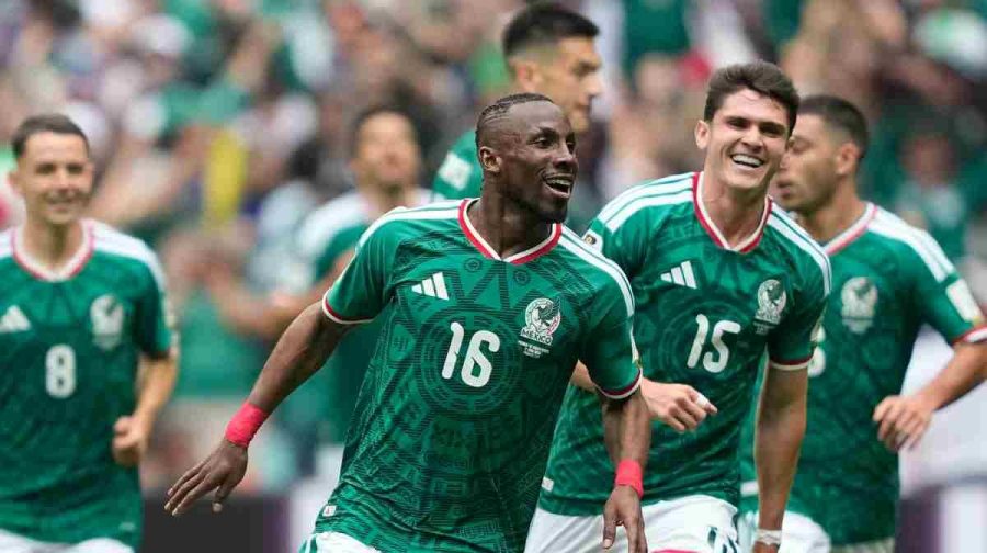 Mexico's Julian Quinones celebrates after scoring the opening goal during the World Cup Group A soccer match between Mexico and South Africa in Mexico City, Thursday, June 11, 2026. (AP Photo/Natacha Pisarenko)