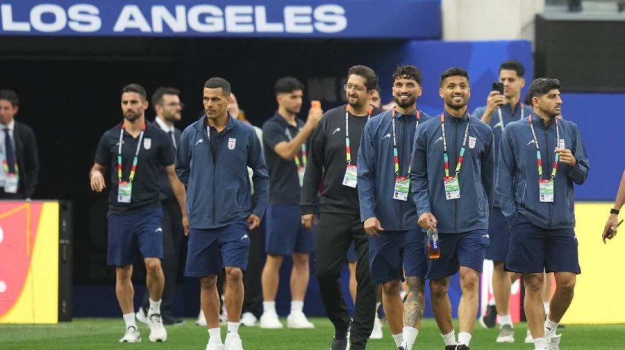 iran-football-team-arrives-in-usa