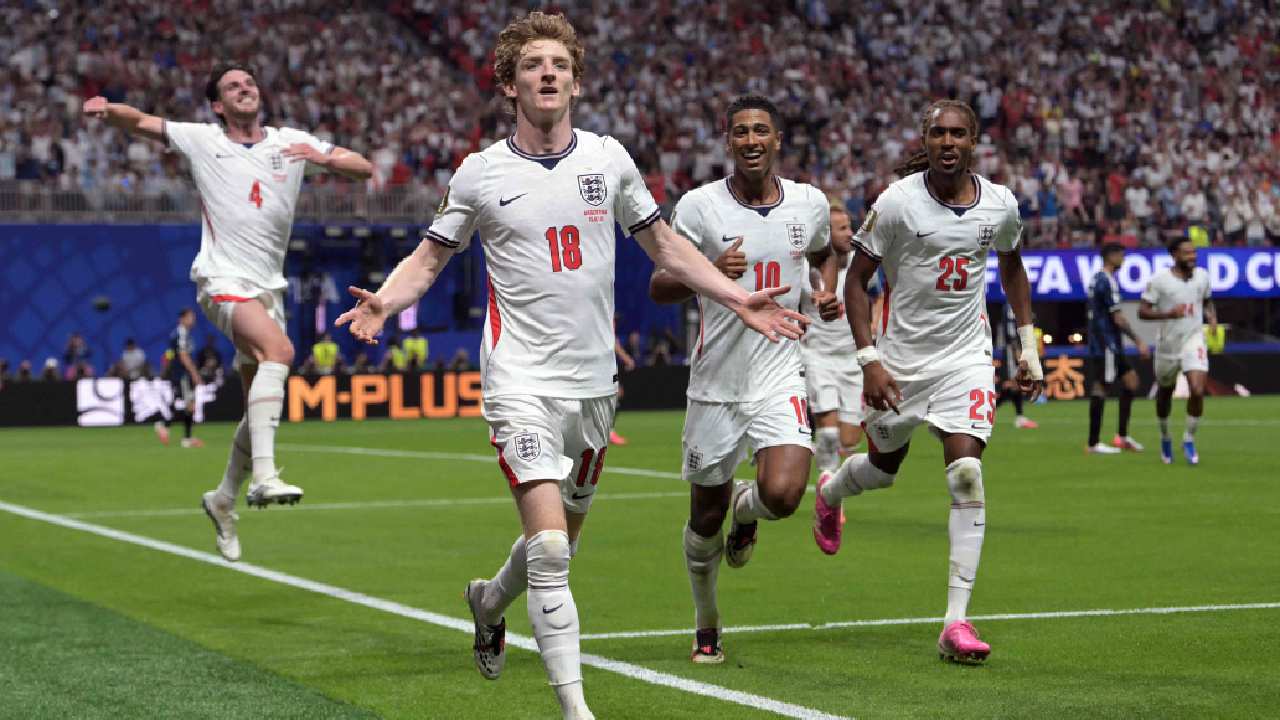 anthony-gordon-goal