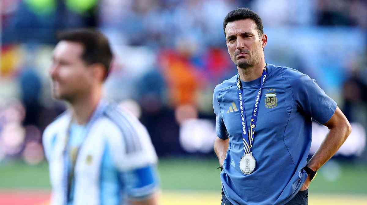scaloni-messi-fifa