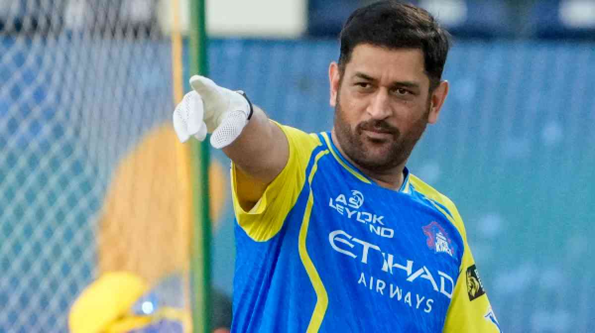 dhoni-training
