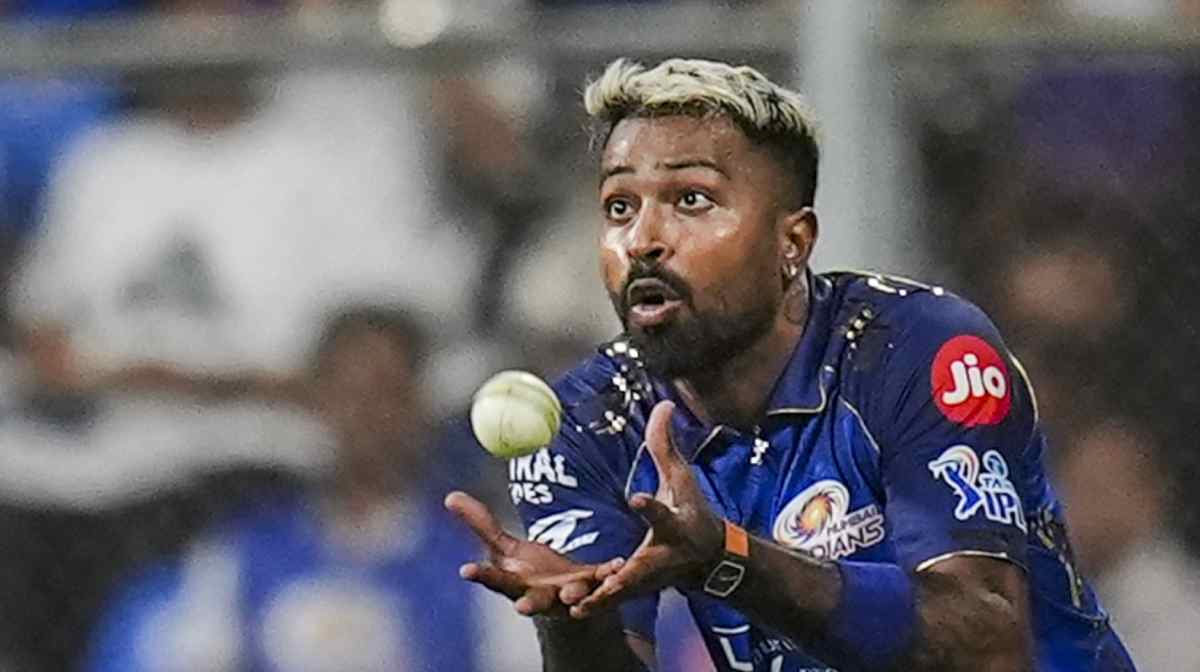 hardik-pandya-leaves-mumbai-to-lsg-delhi