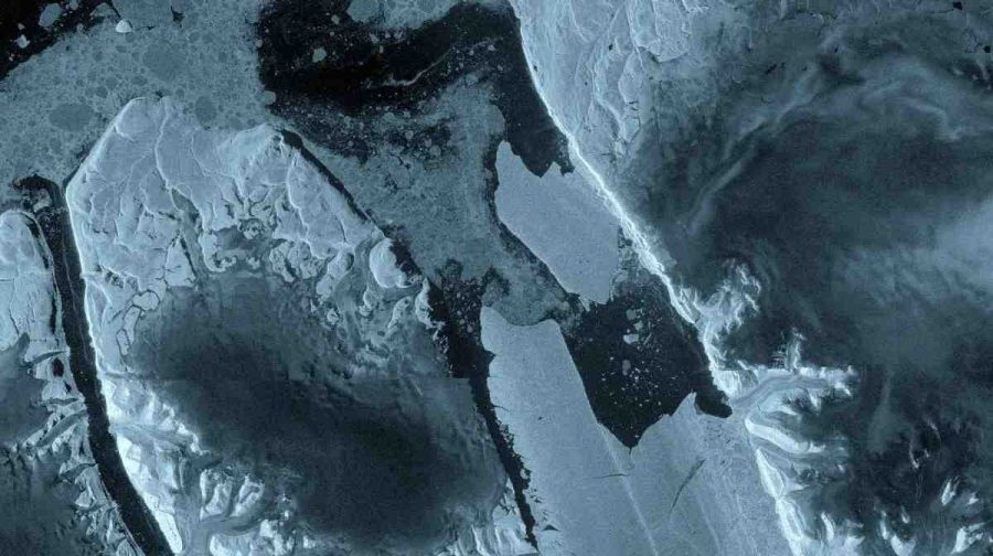 greenland-petermann-glacier-manhattan-size-iceberg-calving