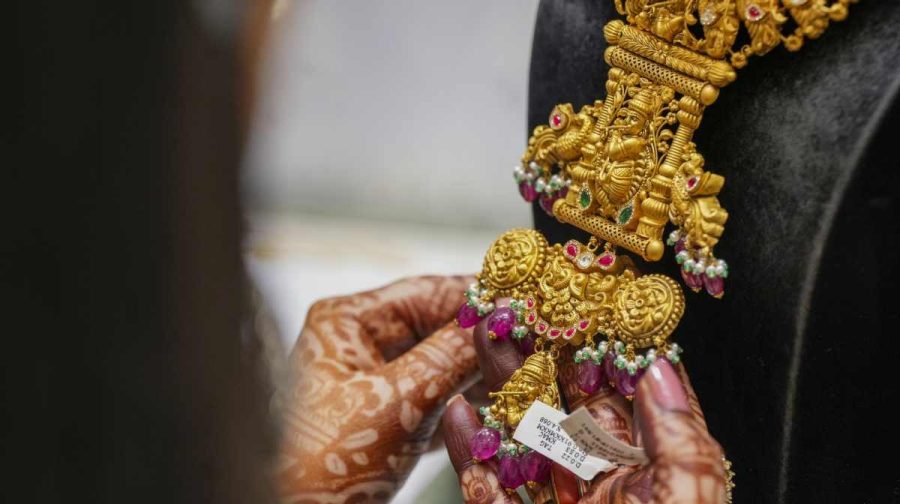 gold-jewellery
