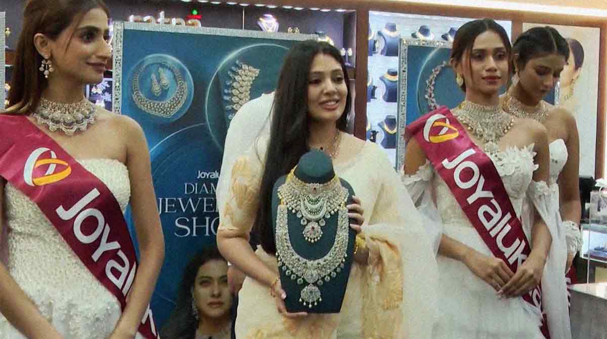 joy-alukkas-has-organized-a-diamond-jewelry-exhibition-in-thiruvalla