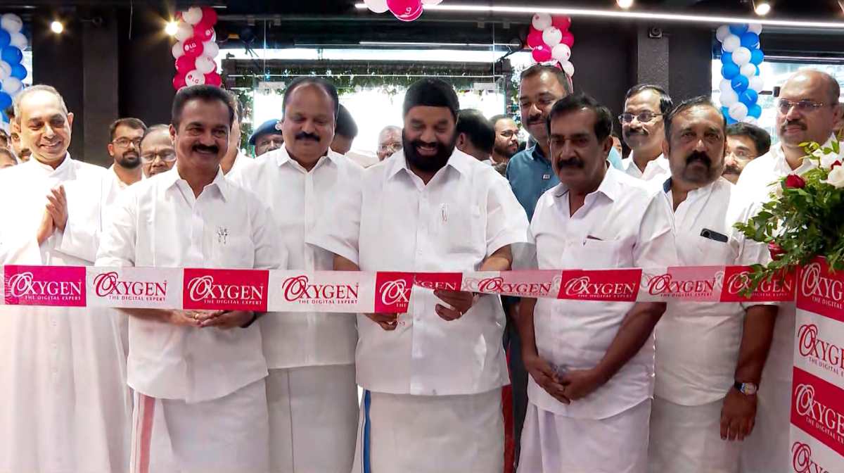 oxygens-new-showroom-opened-at-changanasseri