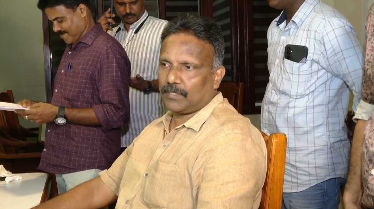 pantheerankavu-villege-officer