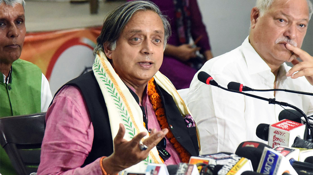 Shashi-Tharoor-addresses-a-