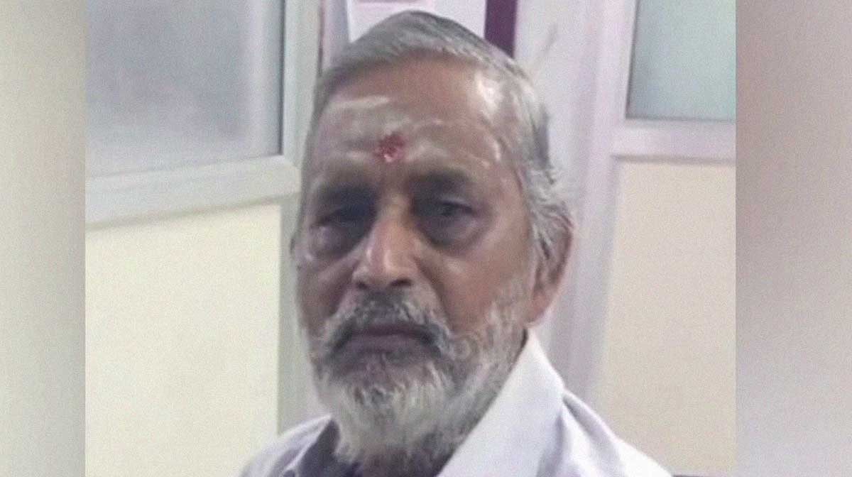 tamil-nadu-temple-priest-gi