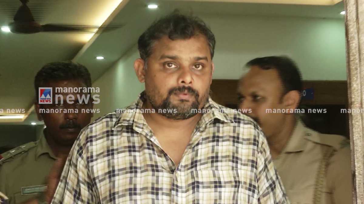 erakulam-kuruppampadi-case-mother-to-be-included