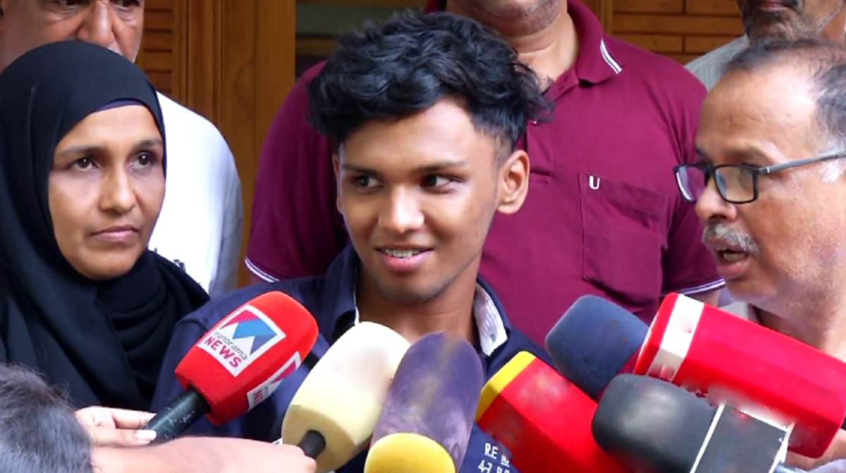 annoos-roshan-kozhikode