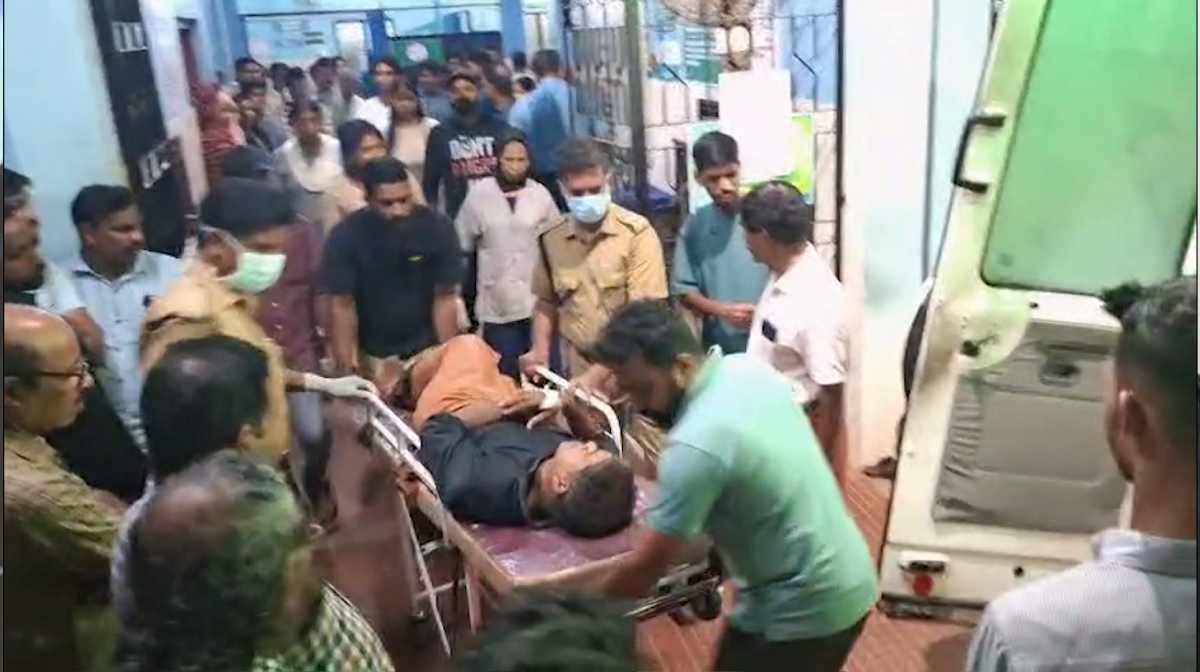 three-injured-stabbed-in-vadakara-kerala