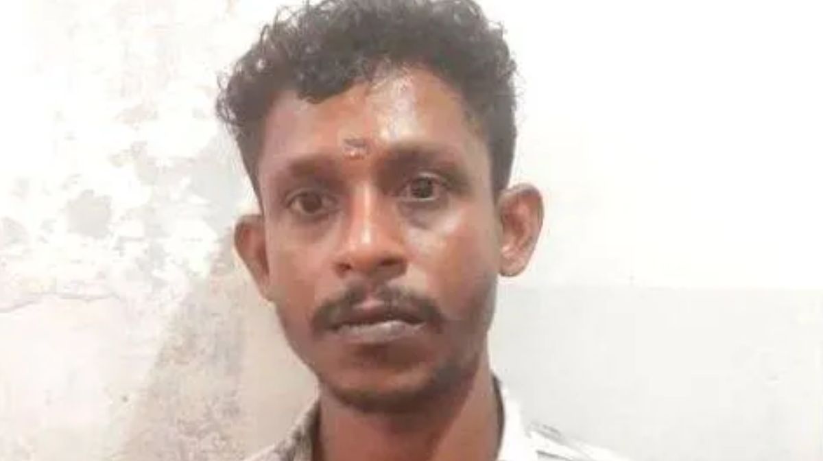 ഹോമിയോയെയും ആയുര്‍വേദത്തെയും തഴഞ്ഞതെന്തിന്? സര്‍ക്കാരിനെതിരെ ഡോ. ബിജു പൊതുജനാരോഗ്യ നിയമത്തിൽ കാലാനുസൃത മാറ്റങ്ങള്‍ വരുത്തി വ്യവസ്ഥ രൂപീകരിക്കാനായി രൂപീകരിച്ച ആരോഗ്യ വകുപ്പിന്‍റെ പ്രത്യേക സമിതിയില്‍ നിന്ന് ഹോമിയോ, ആയുര്‍വേദം എന്നിവയെ തഴഞ്ഞതിനെതിരെ - 1