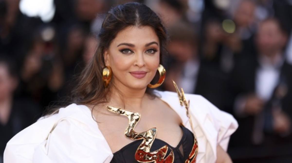 Aishwarya-Rai-Red-Carpet