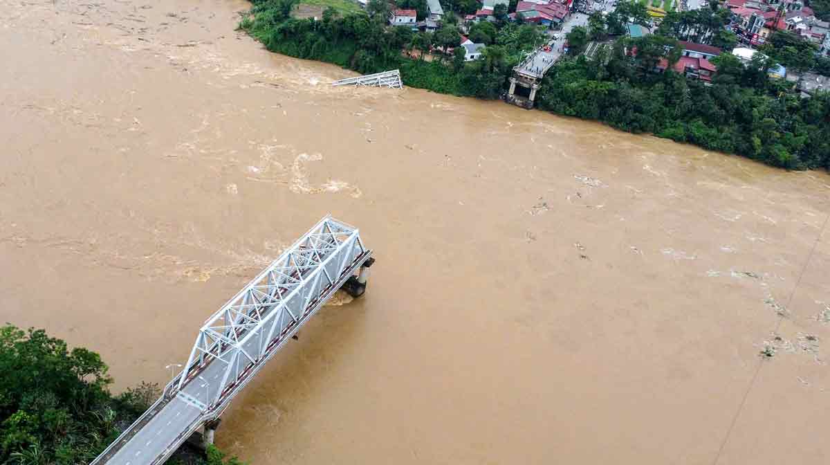 vietnam-bridge-collapse