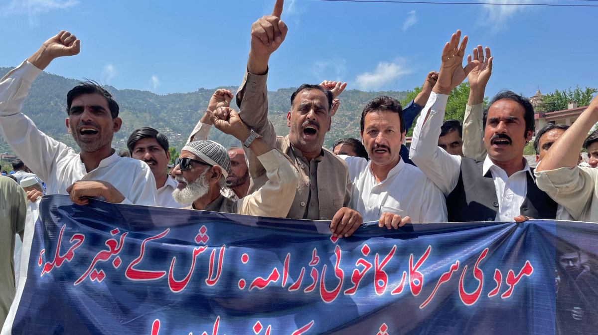 pakistan-india-relations-airspace-ban-diplomatic-warning