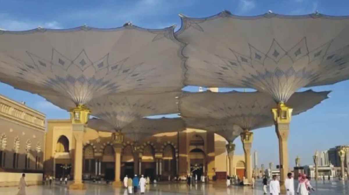 masjid-al-nabawi-automatic-umbrellas