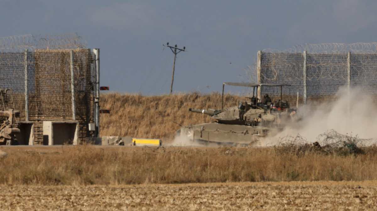 Israeli troops deploy at a position near Israel's border with the Gaza Strip, on May 5, 2025. Israel's security cabinet approved the expansion of military operations in Gaza including the "conquest" of the Palestinian territory, an official said on May 5, after the army called up tens of thousands of reservists for the offensive. (Photo by Menahem KAHANA / AFP)