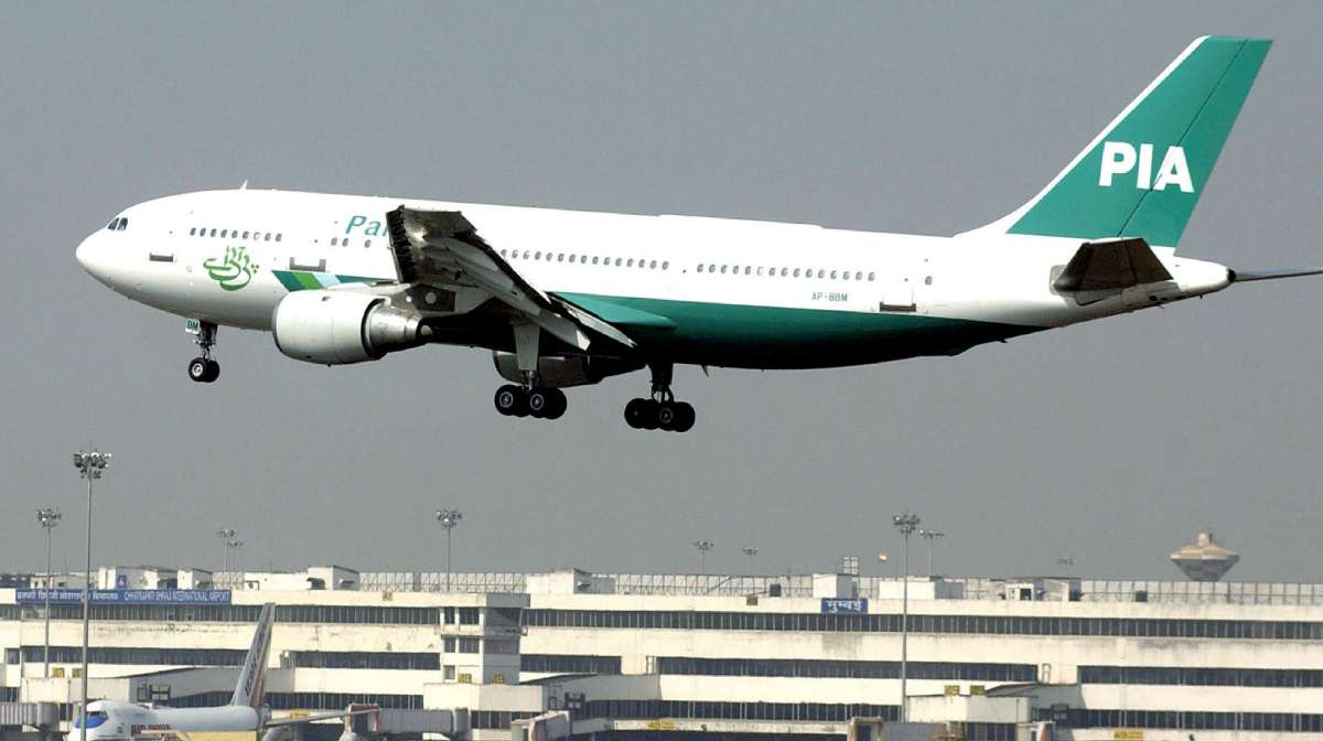 pia-avoids-indian-airspace